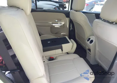 2023 Mercedes-Benz Glb 250 4Matic from USA, damaged, VIN W1N4M4HB7PW263069